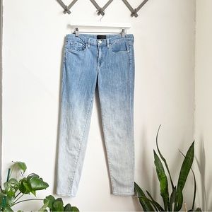 🎉SALE🎉  Vince Mason Relaxed Rolled Jeans in Hombre Wash